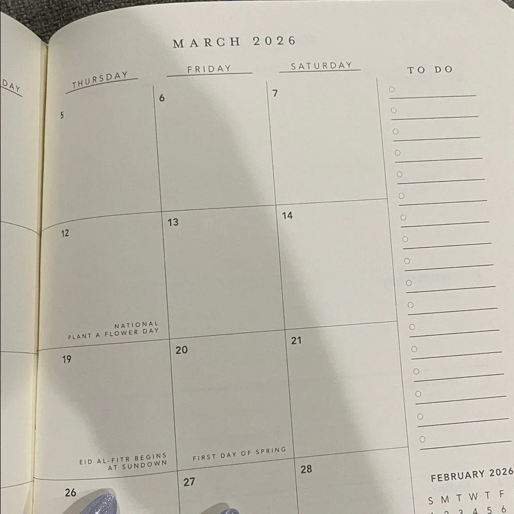 Peanuts-themed Happiness Graphique 2026 18-month Planner 2025-2026